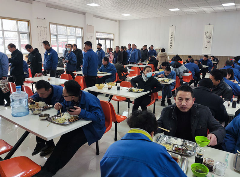 為民服務辦實事 盡心盡力解難題 為民服務辦實事 盡心盡力解難題