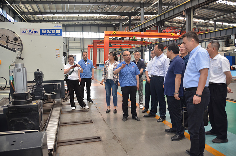 甘肅省政府研究室領導來星火機床公司調研 甘肅省政府研究室領導來星火機床公司調研
