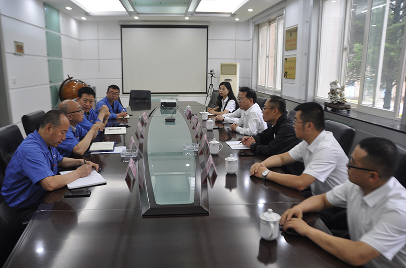 甘肅銀行天水分行領導在星火機床公司調研 甘肅銀行天水分行領導在星火機床公司調研