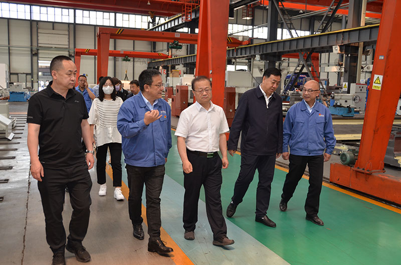 省統計局副局長張軍禎一行來星火機床公司調研 省統計局副局長張軍禎一行來星火機床公司調研