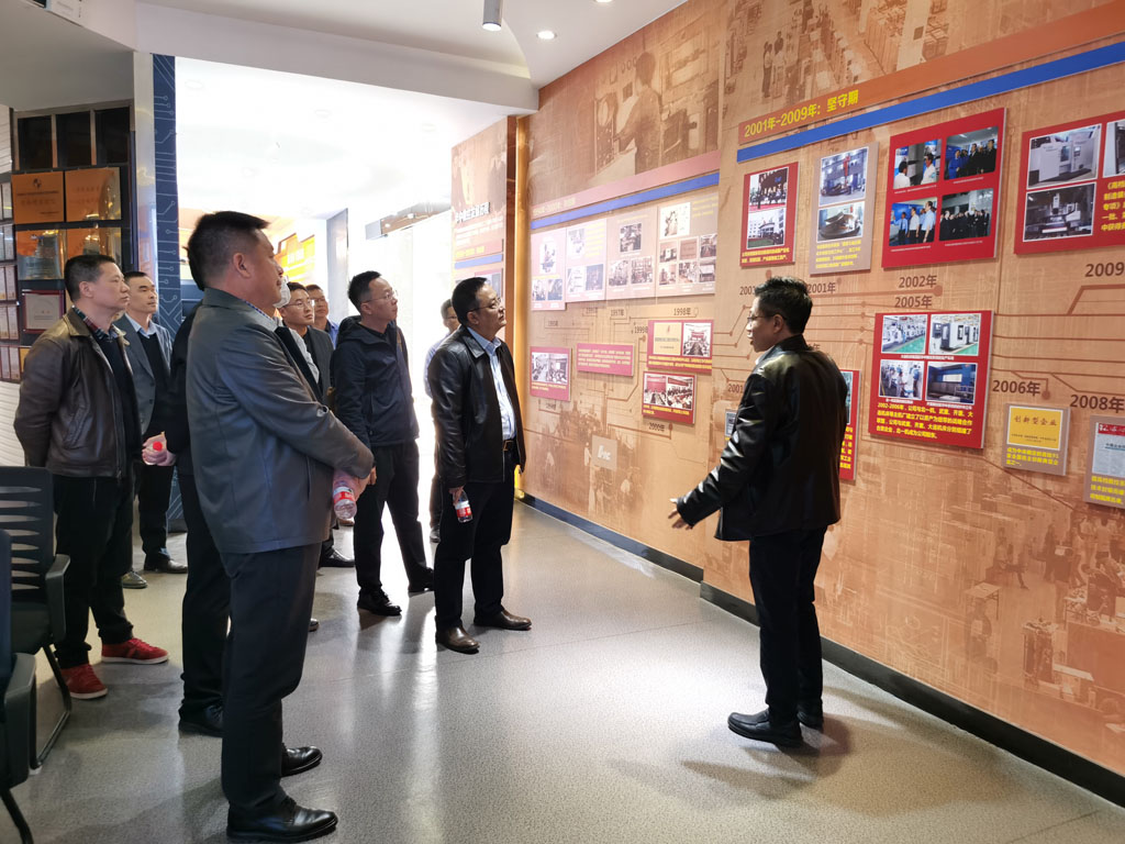 星火機床與華中數控達成戰略合作意向