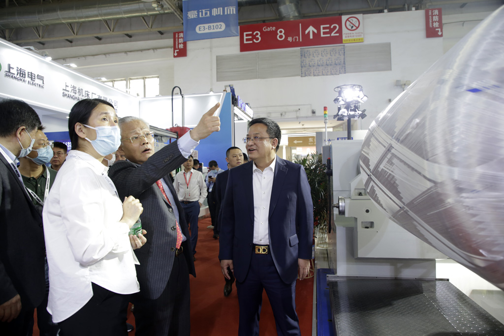 科技部及機床工具協會領導蒞臨星火展位參觀指導