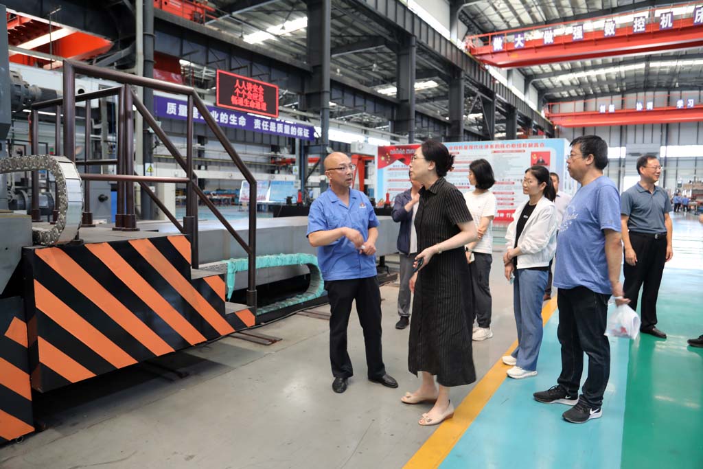 省社科院經濟研究員王曉芳一行來星火公司調研