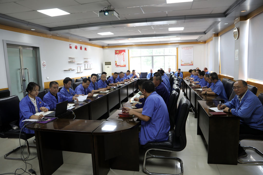 甘肅星火公司召開黨委理論中心組學(xué)習(xí)（擴(kuò)大）會(huì)議 學(xué)習(xí)宣傳公平競(jìng)爭(zhēng)政策法規(guī)  總結(jié)部署黨紀(jì)學(xué)習(xí)教育工作