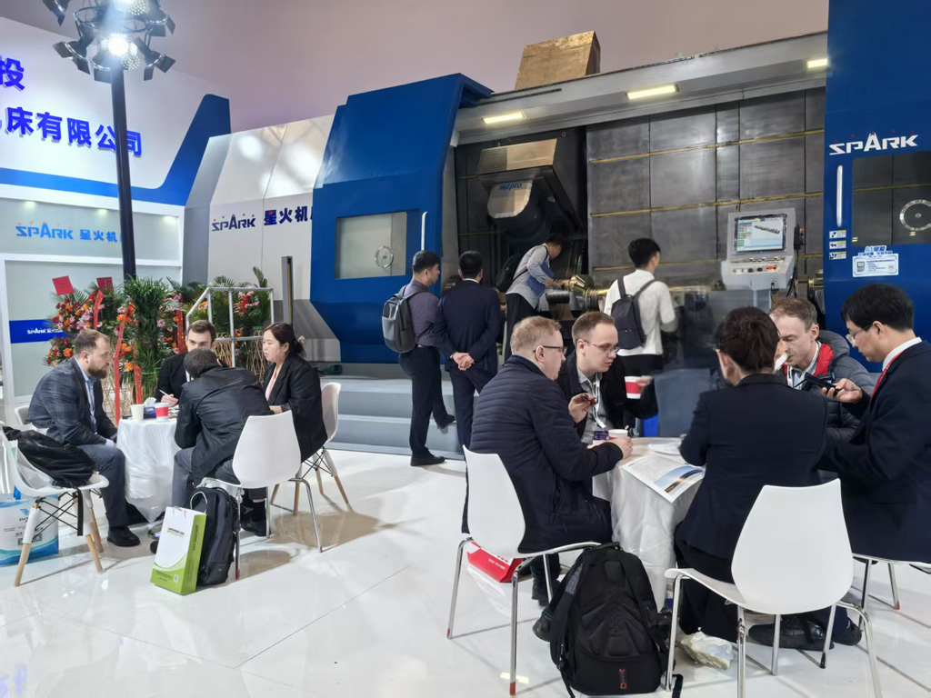 外商云集 星火訂單紛紜而至 外商云集 星火訂單紛紜而至